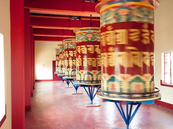Things to do in Coorg: Visit the Tibetan temple in Bylakuppe